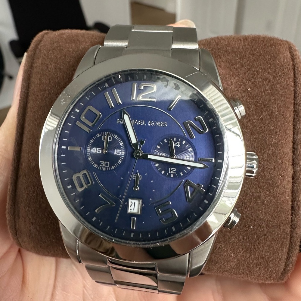 Michael Kors Men's MK8329 Classic Collection Men Watch - Picture 9 of 14